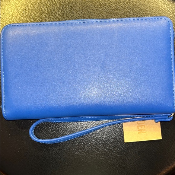 STEVE MADDEN cobalt zippy boxes wallet - Picture 2 of 4